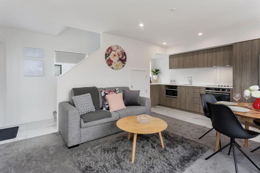 Apartment Luxury Style Free Street Parking Cbd Location